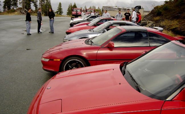 line of MR2s