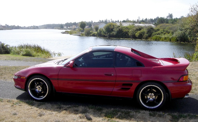 That's Duck Lake of Ocean Shores, WA in the background MR2 from side
